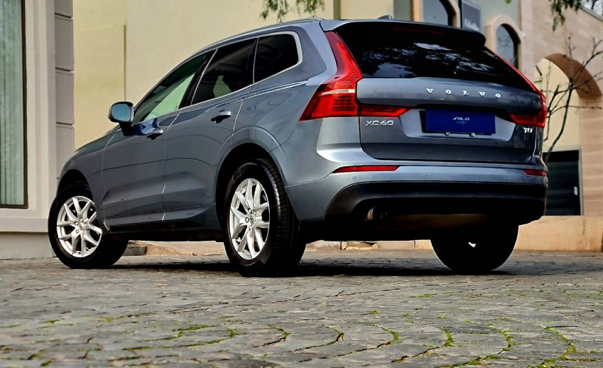 2021 Volvo XC60 2.0 T5 Momentum Auto 4WD